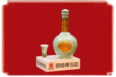 赤峰烟酒回收四特酒.jpg